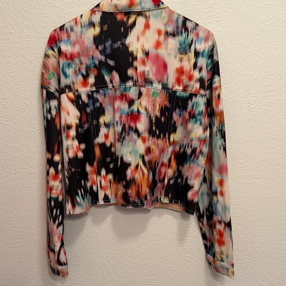 💋💋 BOGOHO💋💋💋Bershka Multicolor Abstract Crop Jacket- medium - Picture 6 of 8